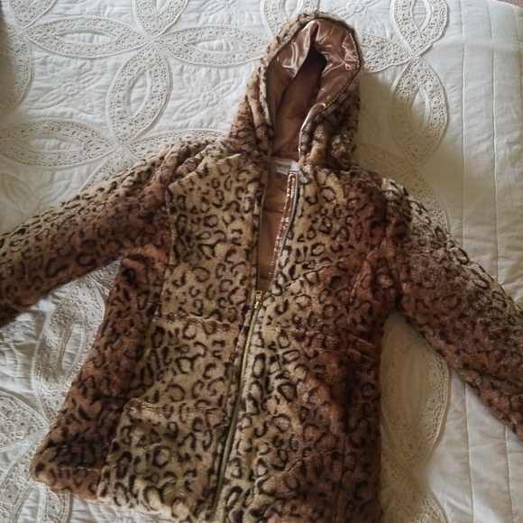 Amy Byer Other - Girls AMY BYER faux fur hooded coat